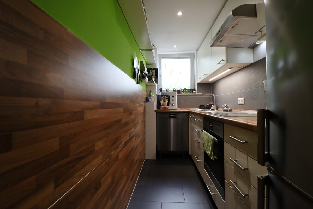 Immobilienangebot - Düsseldorf - Alle - Itter: geräumige 3-Zimmerwohnung im 2.OG mit Sonnenbalkon und Garage