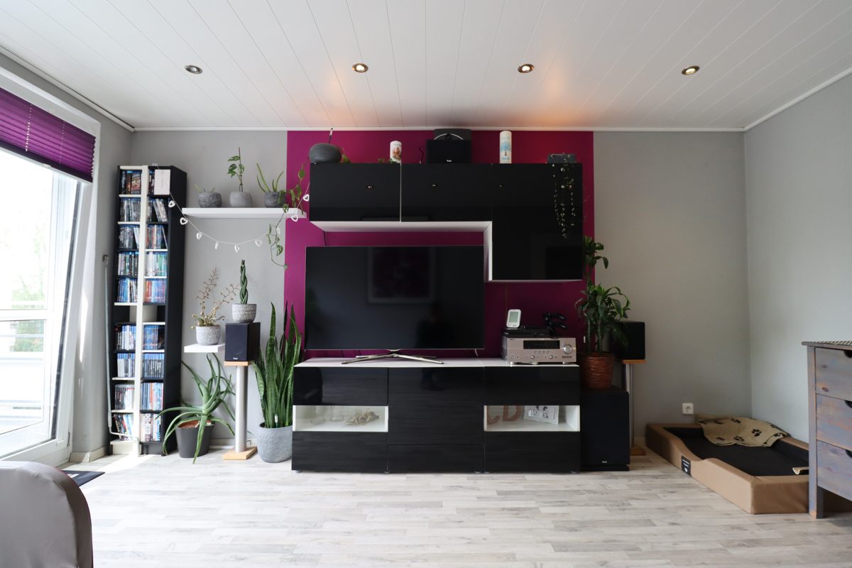 Immobilienangebot - Düsseldorf - Alle - Itter: geräumige 3-Zimmerwohnung im 2.OG mit Sonnenbalkon und Garage