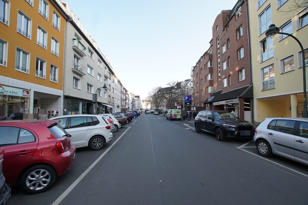 Immobilienangebot - Düsseldorf / Pempelfort - Alle - Pempelfort: Attraktives Wohn- und Geschäftshaus mit 1 Gewerbe- und 12 Wohneinheiten in bester Lage!