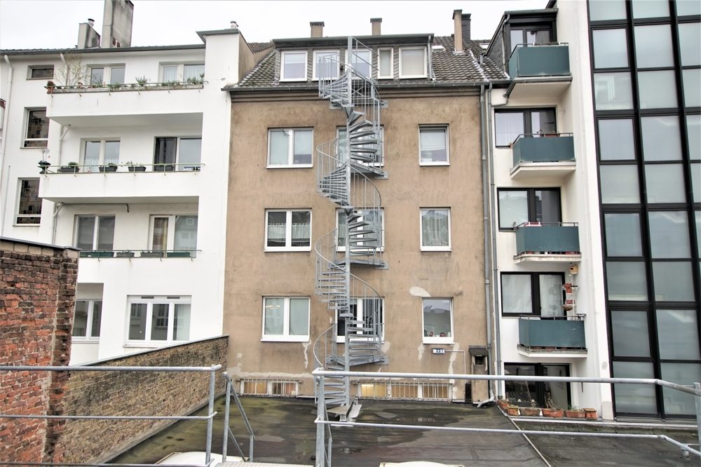 Immobilienangebot - Düsseldorf / Pempelfort - Alle - Pempelfort: Attraktives Wohn- und Geschäftshaus mit 1 Gewerbe- und 12 Wohneinheiten in bester Lage!
