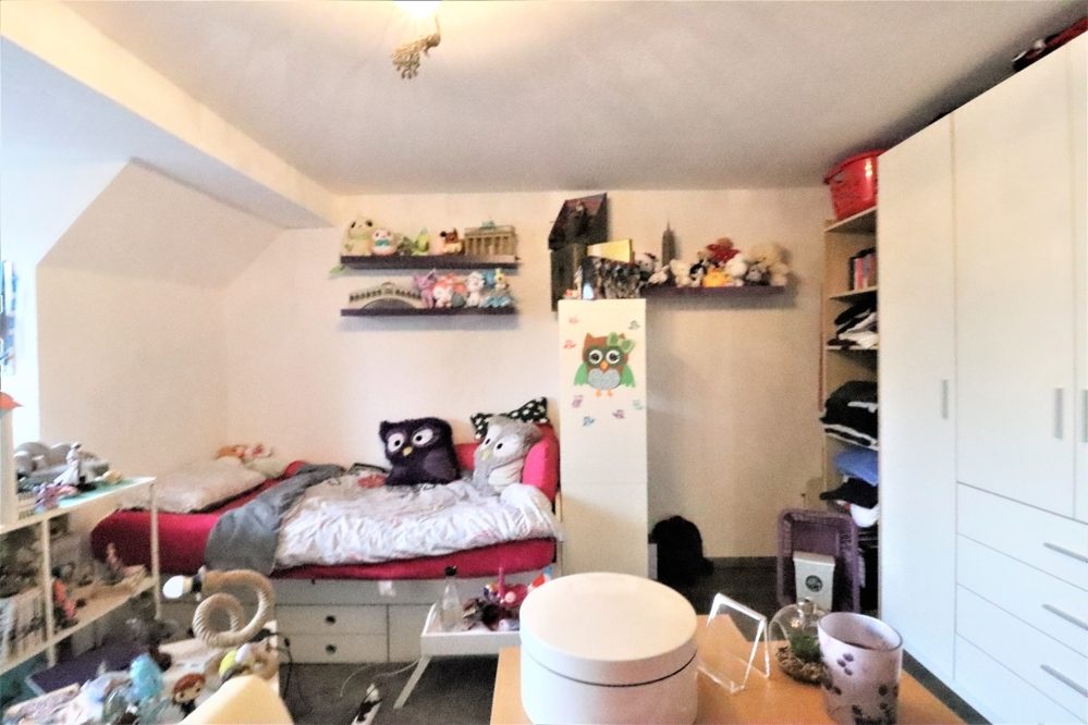 Immobilienangebot - Düsseldorf / Heerdt - Alle - Heerdt: vermietete und gut geschnittene 3-Zimmerwohnung in guter Lage