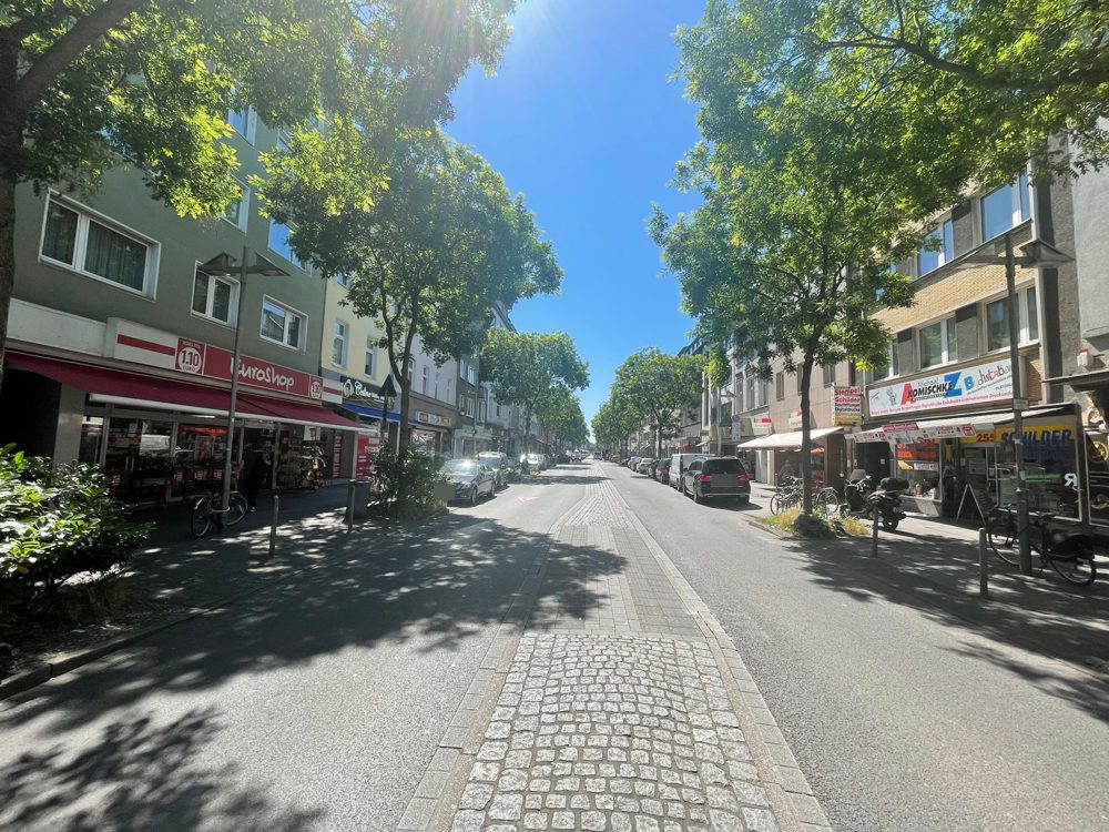 Immobilienangebot - Düsseldorf - Alle - Oberbilk: gepflegtes Wohn-Geschäftshaus mit einer Gewerbe- und 7 Wohneinheiten in zentraler Lage