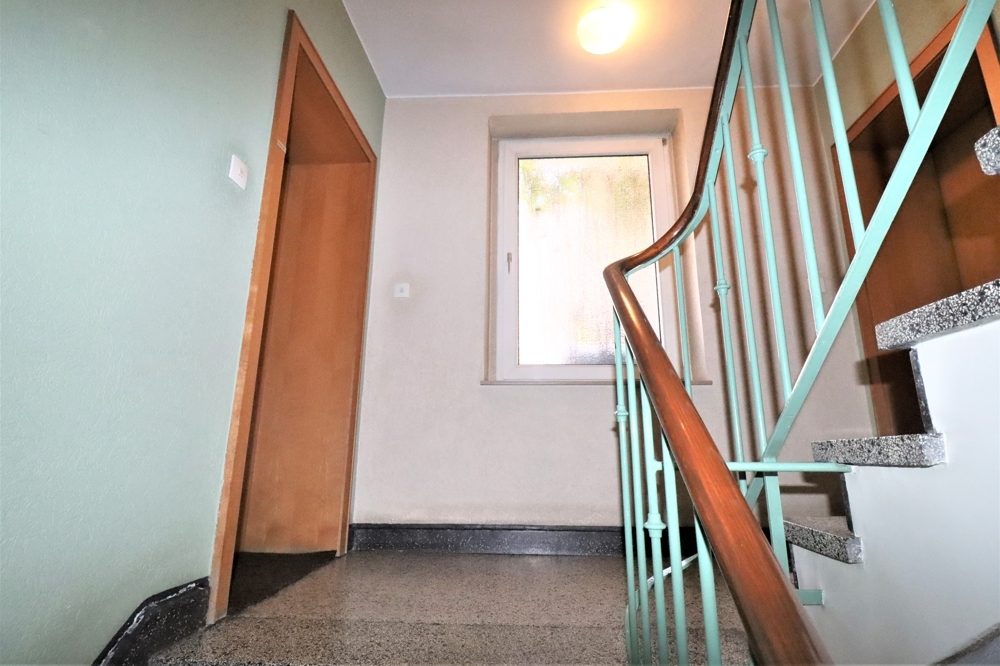 Immobilienangebot - Düsseldorf - Alle - Oberbilk: gepflegtes Wohn-Geschäftshaus mit einer Gewerbe- und 7 Wohneinheiten in zentraler Lage
