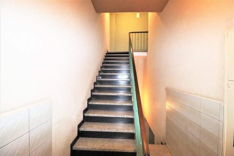 Immobilienangebot - Düsseldorf - Alle - Oberbilk: gepflegtes Wohn-Geschäftshaus mit einer Gewerbe- und 7 Wohneinheiten in zentraler Lage