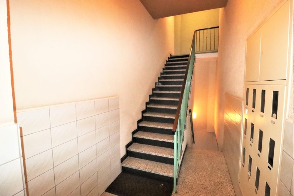 Immobilienangebot - Düsseldorf - Alle - Oberbilk: gepflegtes Wohn-Geschäftshaus mit einer Gewerbe- und 7 Wohneinheiten in zentraler Lage