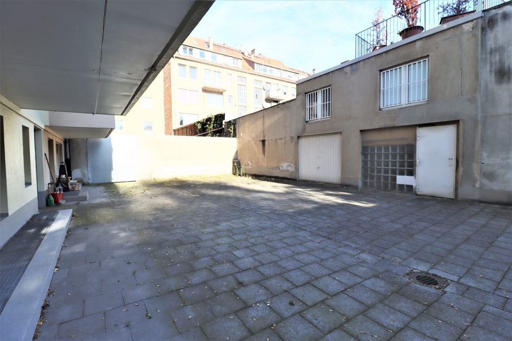 Immobilienangebot - Düsseldorf - Alle - Oberbilk: gepflegtes Wohn-Geschäftshaus mit einer Gewerbe- und 7 Wohneinheiten in zentraler Lage
