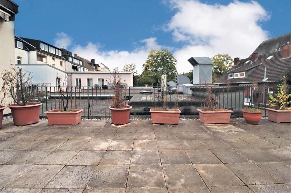 Immobilienangebot - Düsseldorf - Alle - Oberbilk: gepflegtes Wohn-Geschäftshaus mit einer Gewerbe- und 7 Wohneinheiten in zentraler Lage