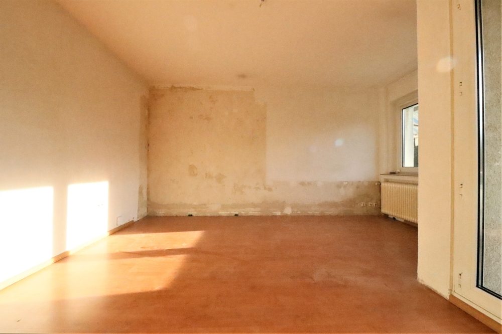 Immobilienangebot - Düsseldorf - Alle - leerstehende ca. 54 m² große 2 Zimmerwohnung mit Balkon in guter Lage in Unterrath