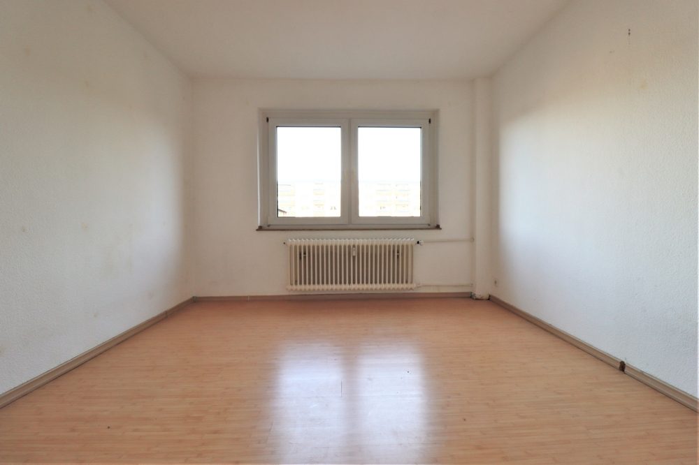 Immobilienangebot - Düsseldorf - Alle - leerstehende ca. 54 m² große 2 Zimmerwohnung mit Balkon in guter Lage in Unterrath