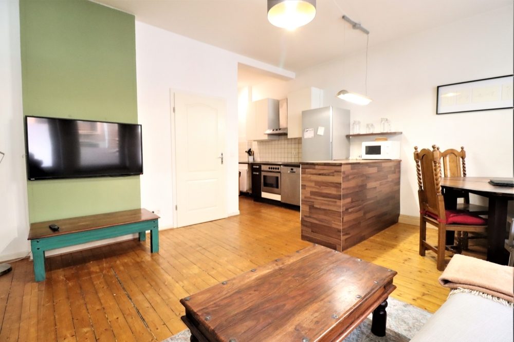 Immobilienangebot - Düsseldorf - Alle - Unterbilk: gepflegte ca. 68m² große 3 Zimmer im EG mit Stellplatz und Terrasse in begehrter Lage