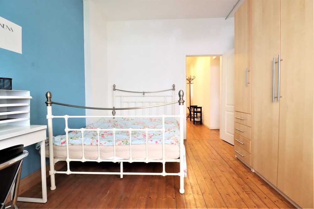 Immobilienangebot - Düsseldorf - Alle - Unterbilk: gepflegte ca. 68m² große 3 Zimmer im EG mit Stellplatz und Terrasse in begehrter Lage
