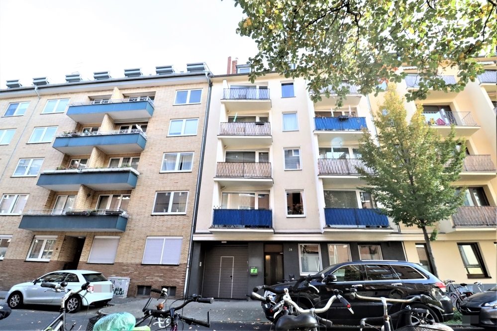 Immobilienangebot - Düsseldorf - Alle - Unterbilk: gepflegte ca. 68m² große 3 Zimmer im EG mit Stellplatz und Terrasse in begehrter Lage