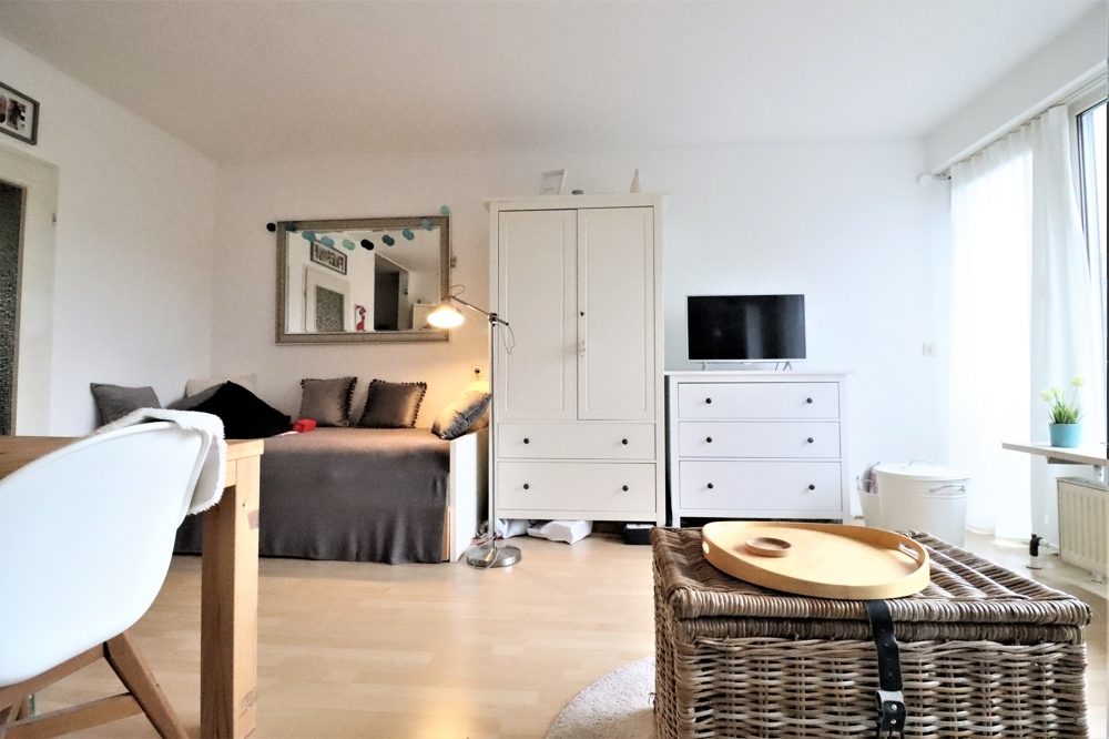 Immobilienangebot - Düsseldorf - Alle - Dreifamilienhaus auf Erbpacht ideal auch als EFH, Garten und Terrasse in ruhiger Lage in Wersten