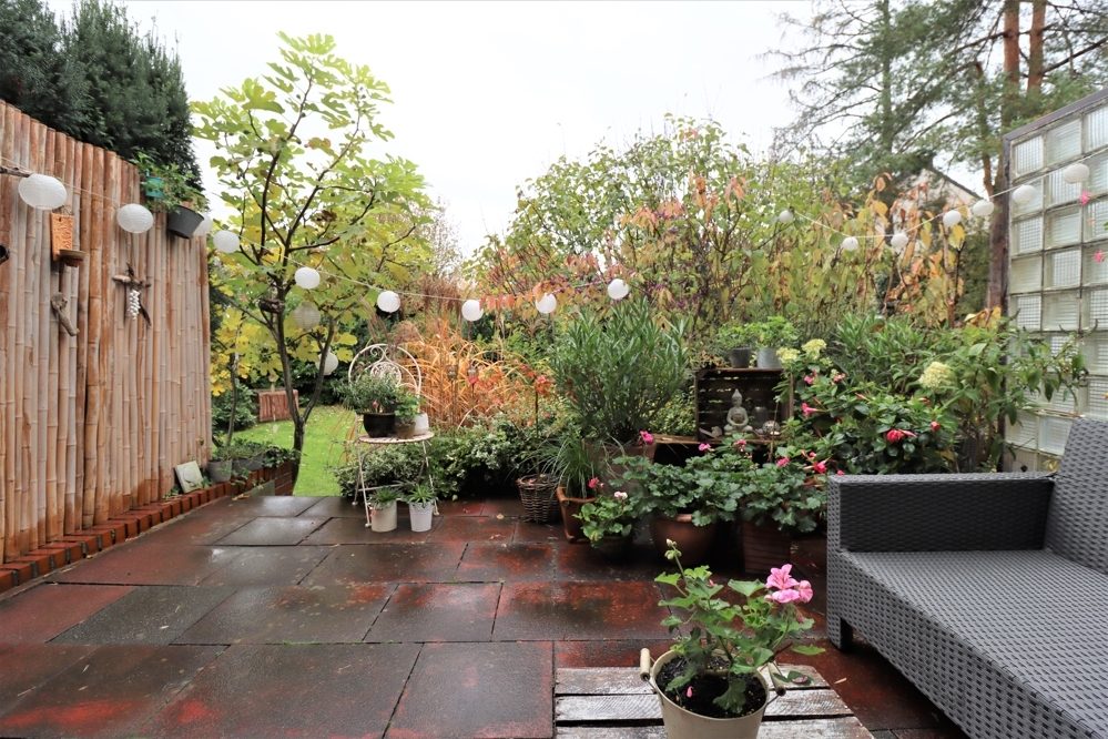 Immobilienangebot - Düsseldorf - Alle - Dreifamilienhaus auf Erbpacht ideal auch als EFH, Garten und Terrasse in ruhiger Lage in Wersten