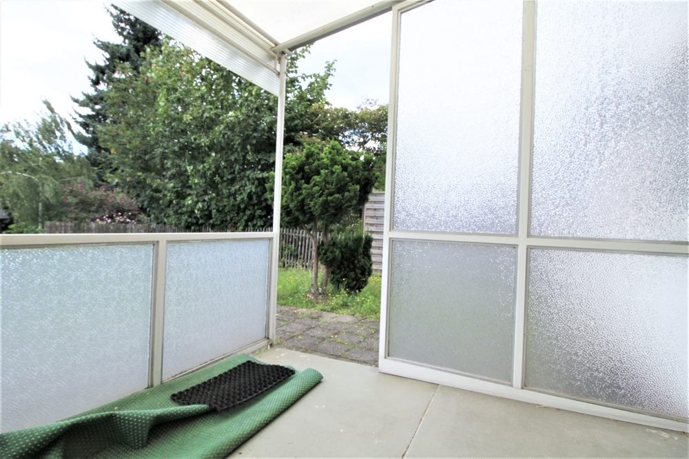 Immobilienangebot - Düsseldorf / Unterrath - Alle - Unterrath: sanierungsbedürftiges Zweifamilien-Reihenhaus mit viel Potenzial auf ca. 283m² Grundstück