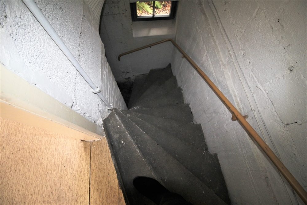 Immobilienangebot - Düsseldorf / Unterrath - Alle - Unterrath: sanierungsbedürftiges Zweifamilien-Reihenhaus mit viel Potenzial auf ca. 283m² Grundstück