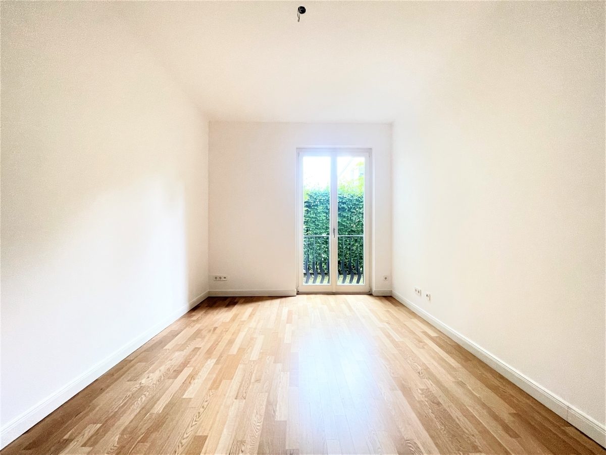 Immobilienangebot - Düsseldorf / Heerdt - Alle - Heinrich Heine Gärten: repräsentative, helle 3-Zimmer Wohnung mit Terrasse!