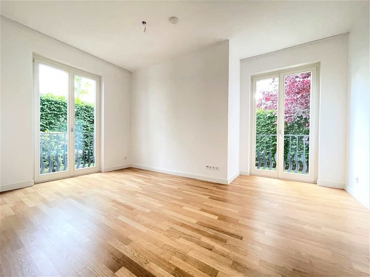 Immobilienangebot - Düsseldorf / Heerdt - Alle - Heinrich Heine Gärten: repräsentative, helle 3-Zimmer Wohnung mit Terrasse!