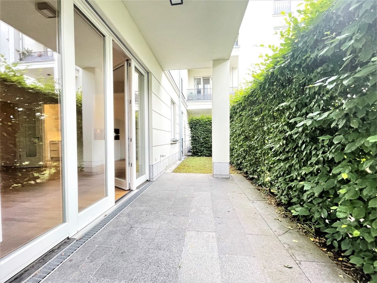 Immobilienangebot - Düsseldorf / Heerdt - Alle - Heinrich Heine Gärten: repräsentative, helle 3-Zimmer Wohnung mit Terrasse!