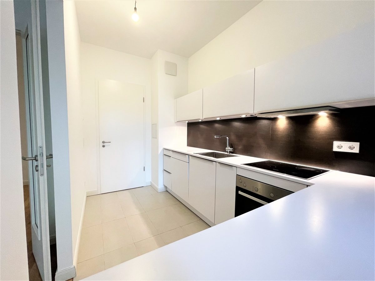 Immobilienangebot - Düsseldorf / Heerdt - Alle - Heinrich Heine Gärten: repräsentative, helle 3-Zimmer Wohnung mit Terrasse!