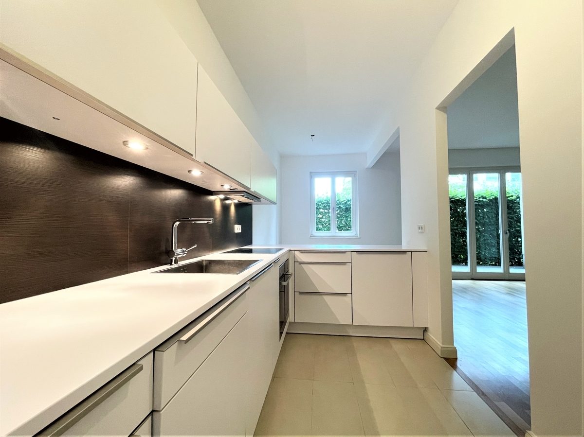 Immobilienangebot - Düsseldorf / Heerdt - Alle - Heinrich Heine Gärten: repräsentative, helle 3-Zimmer Wohnung mit Terrasse!