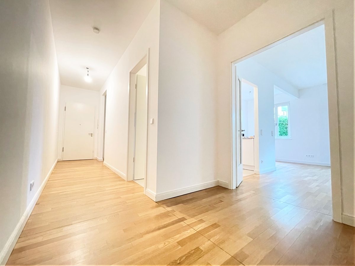 Immobilienangebot - Düsseldorf / Heerdt - Alle - Heinrich Heine Gärten: repräsentative, helle 3-Zimmer Wohnung mit Terrasse!