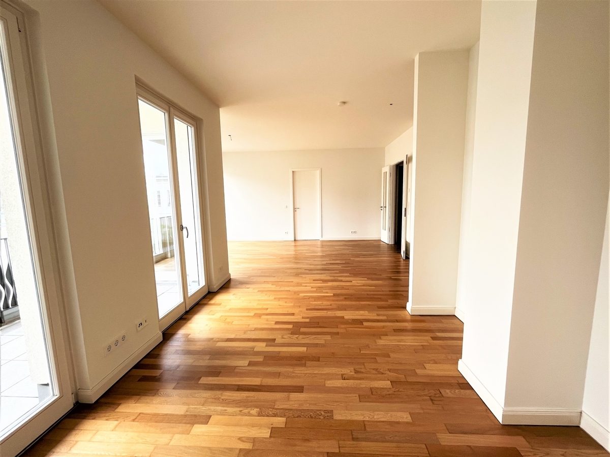Immobilienangebot - Düsseldorf / Heerdt - Alle - Heinrich Heine Gärten: repräsentative, helle 3-Zimmer Wohnung mit offener Küche und Balkon!