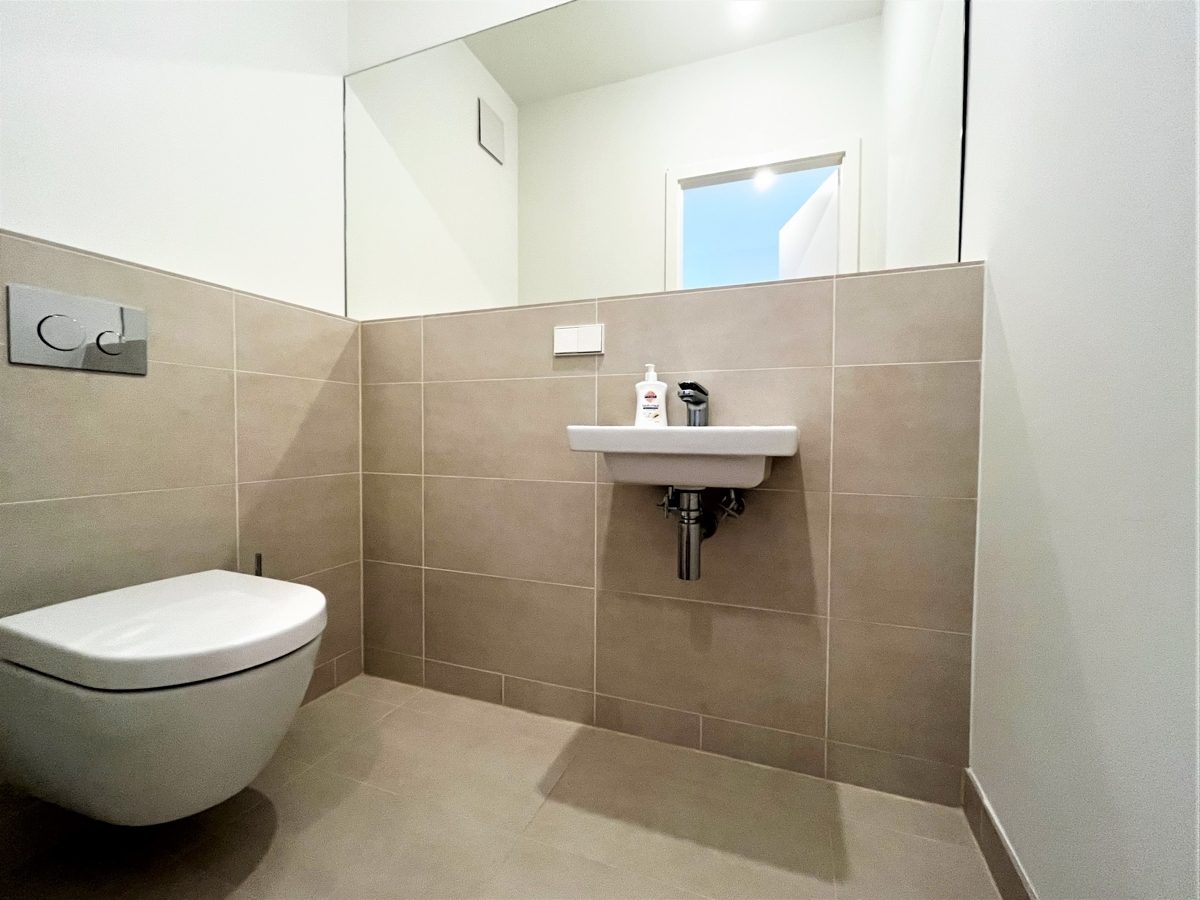 Immobilienangebot - Düsseldorf / Heerdt - Alle - Heinrich Heine Gärten: repräsentative, helle 3-Zimmer Wohnung mit offener Küche und Balkon!