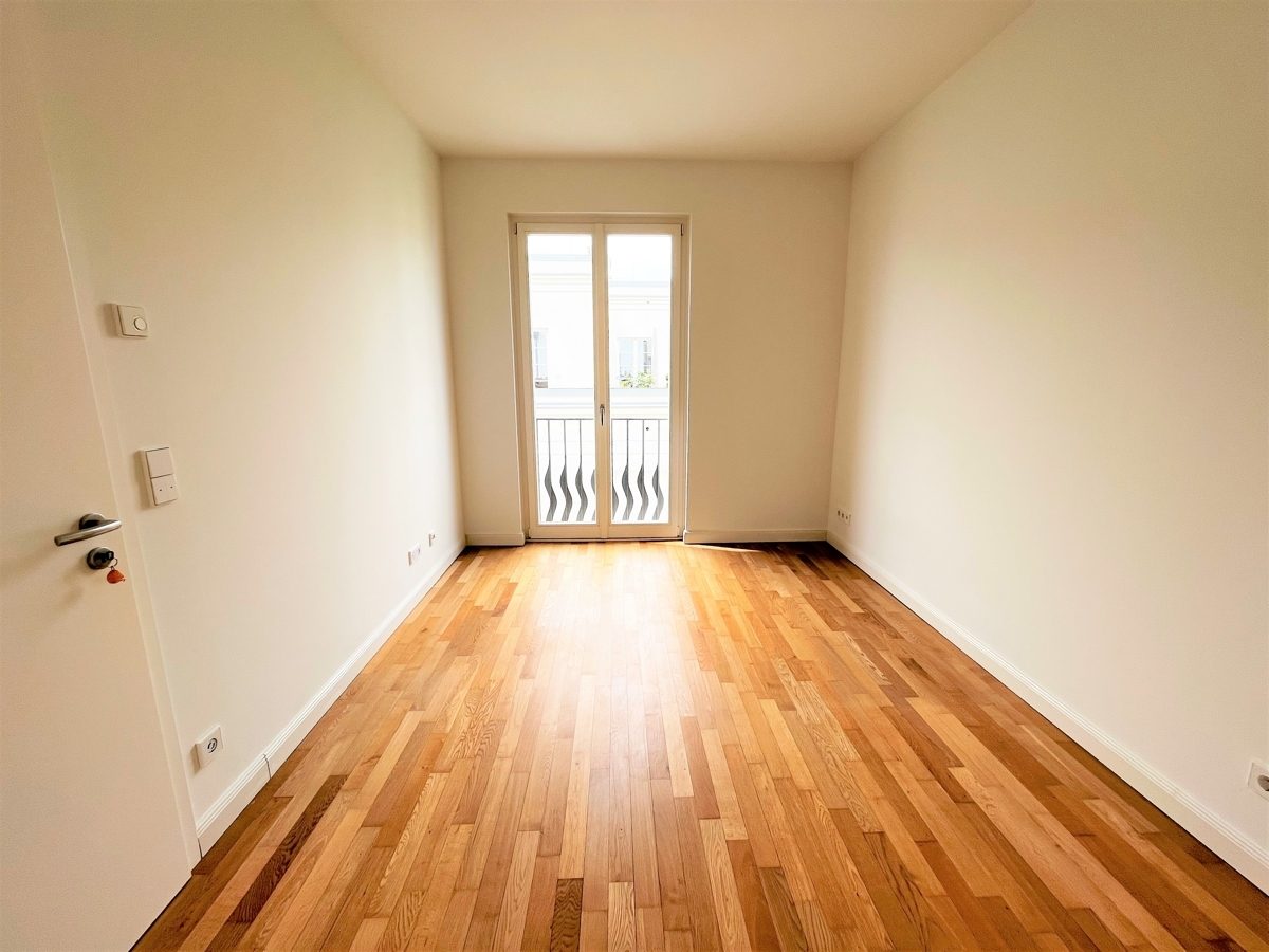 Immobilienangebot - Düsseldorf / Heerdt - Alle - Heinrich Heine Gärten: repräsentative, helle 3-Zimmer Wohnung mit offener Küche und Balkon!