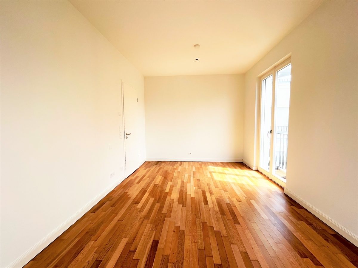 Immobilienangebot - Düsseldorf / Heerdt - Alle - Heinrich Heine Gärten: repräsentative, helle 3-Zimmer Wohnung mit offener Küche und Balkon!