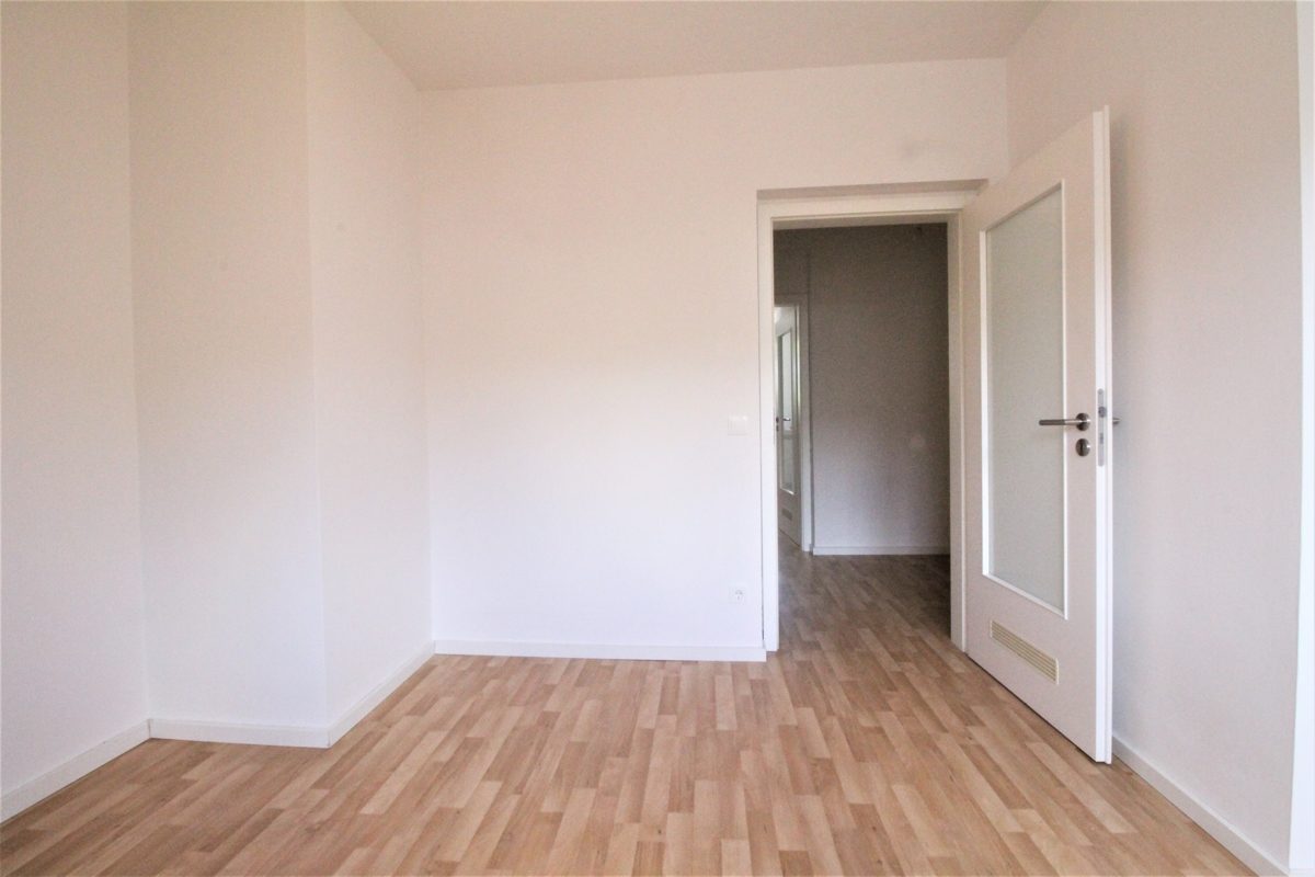 Immobilienangebot - Düsseldorf / Niederkassel - Alle - Düsseldorf-Niederkassel: schöne 1,5 Zimmer Wohnung in bester Lage!