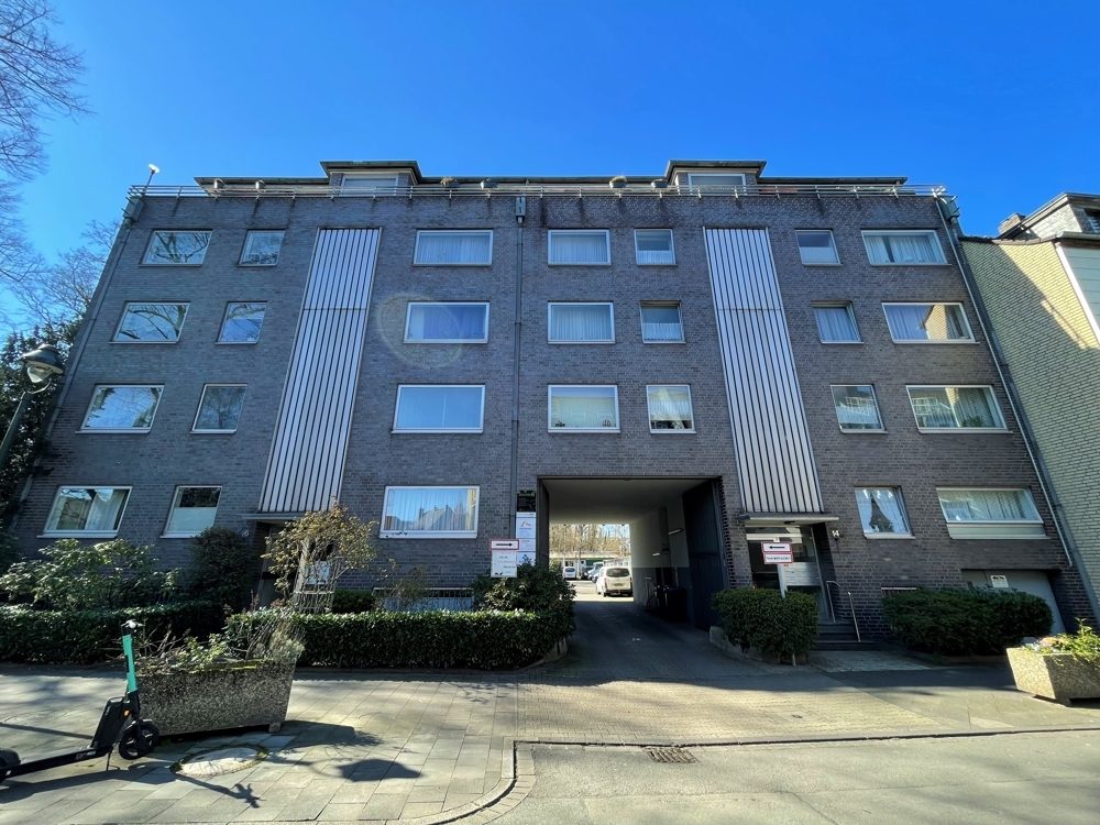 Immobilienangebot - Düsseldorf / Gerresheim - Alle - Gerresheim: Helle und großzügig geschnittene 2 Zimmerwohnung mit Balkon