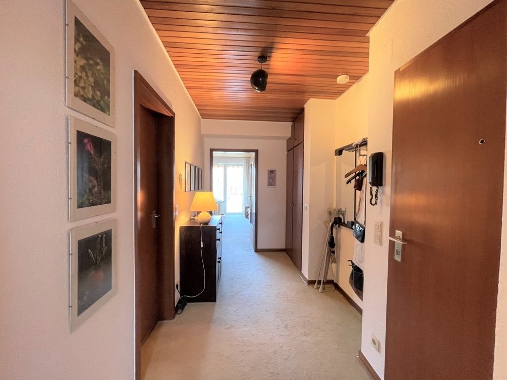 Immobilienangebot - Düsseldorf / Gerresheim - Alle - Gerresheim: Helle und großzügig geschnittene 2 Zimmerwohnung mit Balkon
