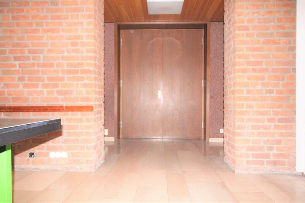 Immobilienangebot - Düsseldorf / Mörsenbroich - Alle - gepflegte 2 Zimmer mit Loggia, TG-Stellplatz, Sauna und Schwimmbad in Mörsenbroich