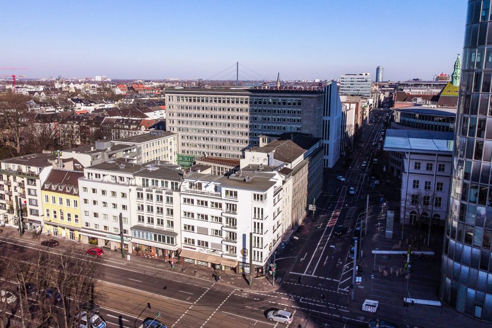 Immobilienangebot - Düsseldorf - Alle - Carlstadt: Attraktives Wohn- und Geschäftshaus mit 2 Gewerbe- und 10 Wohneinheiten in bester Lage!