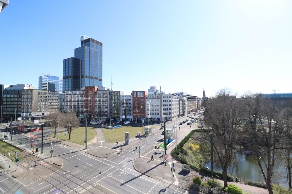 Immobilienangebot - Düsseldorf - Alle - Carlstadt: Attraktives Wohn- und Geschäftshaus mit 2 Gewerbe- und 10 Wohneinheiten in bester Lage!
