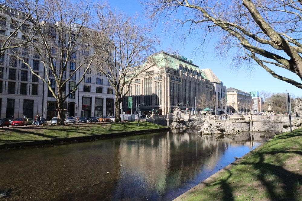 Immobilienangebot - Düsseldorf - Alle - Carlstadt: Attraktives Wohn- und Geschäftshaus mit 2 Gewerbe- und 10 Wohneinheiten in bester Lage!