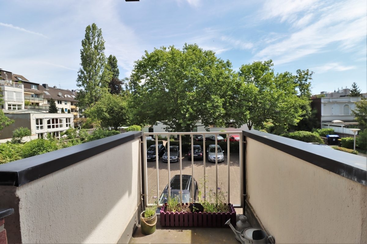 Immobilienangebot - Düsseldorf / Düsseltal - Alle - Düsseltal: schöne 2-Zimmerwohnung mit zwei Balkonen in ruhiger Top-Lage