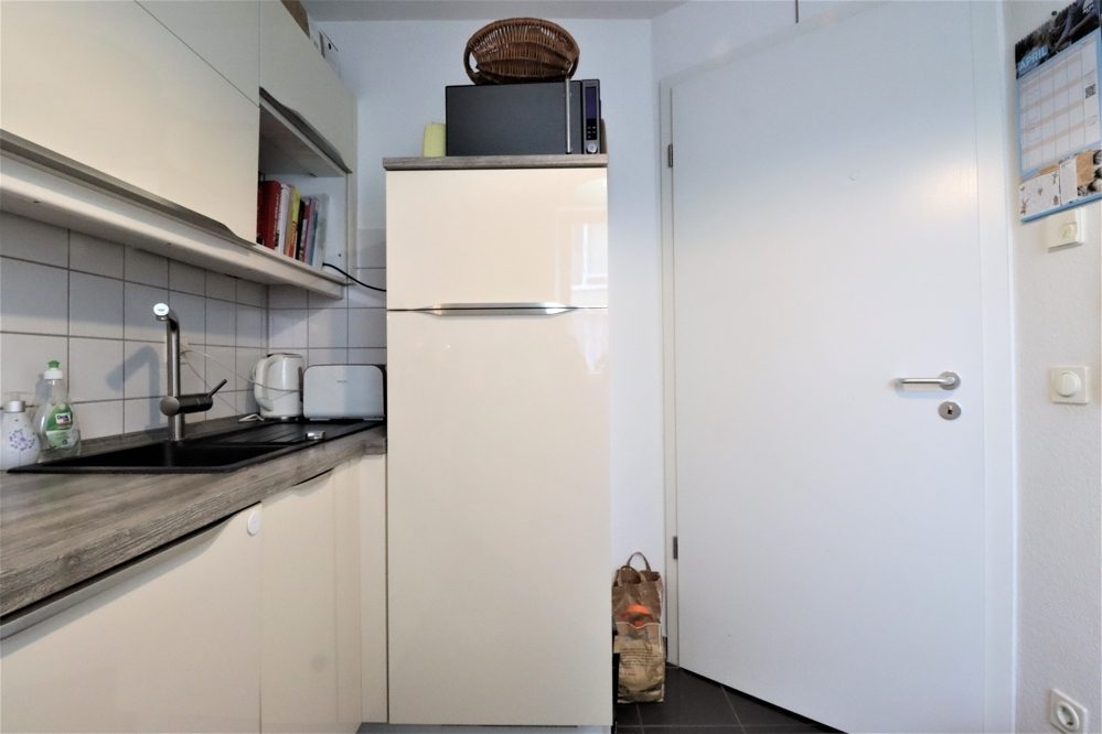 Immobilienangebot - Düsseldorf - Alle - Unterrath: gepflegte 3-Zimmerwohnung im 1.OG mit EBK, TG-Stellplatz und Balkon in ruhiger Lage