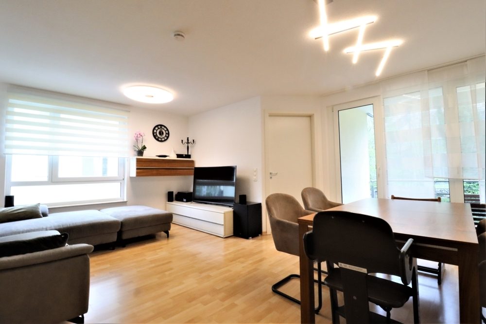 Immobilienangebot - Düsseldorf - Alle - Unterrath: gepflegte 3-Zimmerwohnung im 1.OG mit EBK, TG-Stellplatz und Balkon in ruhiger Lage