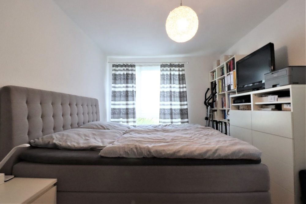 Immobilienangebot - Düsseldorf - Alle - Unterrath: gepflegte 3-Zimmerwohnung im 1.OG mit EBK, TG-Stellplatz und Balkon in ruhiger Lage