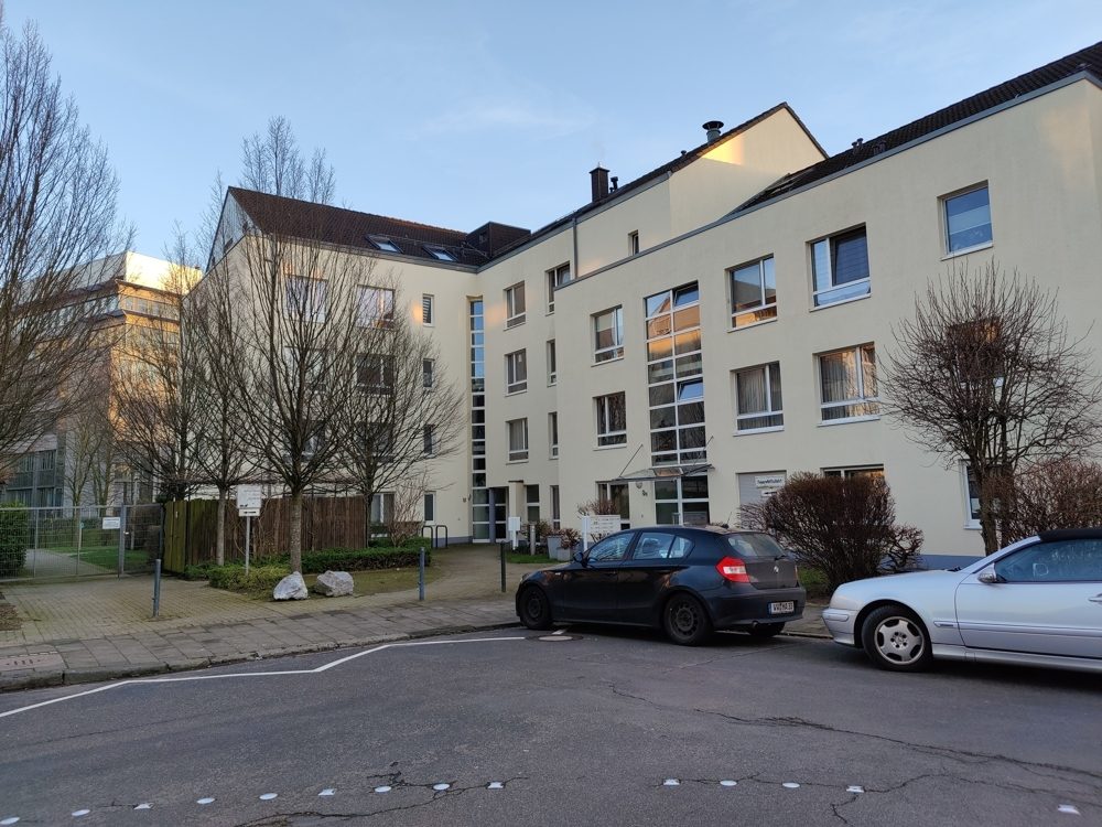 Immobilienangebot - Düsseldorf - Alle - Unterrath: gepflegte 3-Zimmerwohnung im 1.OG mit EBK, TG-Stellplatz und Balkon in ruhiger Lage