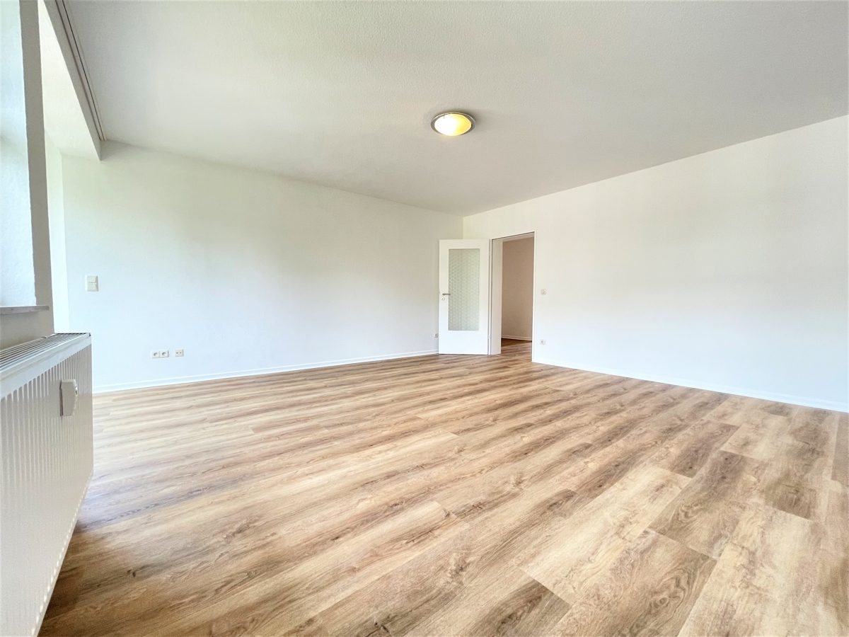 Immobilienangebot - Düsseldorf / Niederkassel - Alle - Schönes Zuhause in Niederkassel: gehobene 2 Zimmer Wohnung, hell, ruhig, 2 Balkone und Tiefgarage