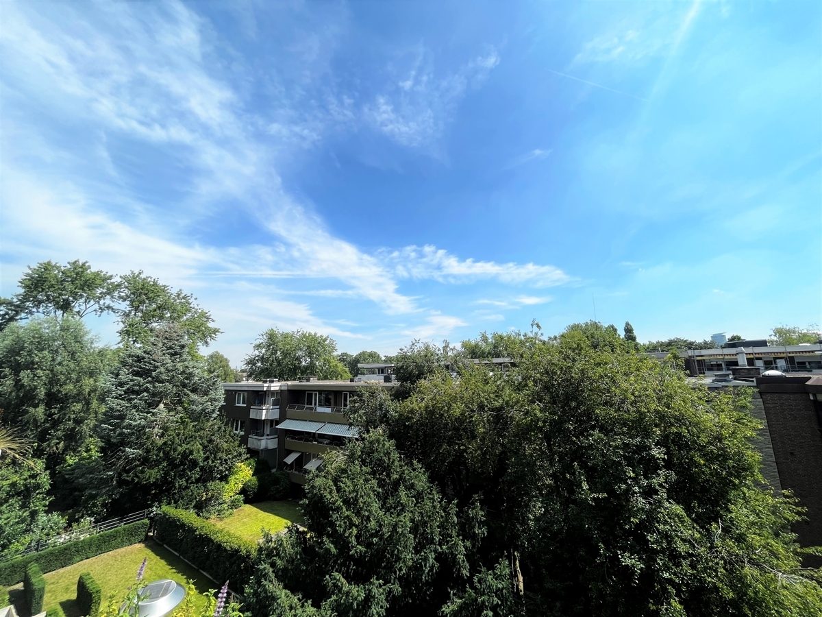 Immobilienangebot - Düsseldorf / Niederkassel - Alle - Schönes Zuhause in Niederkassel: gehobene 2 Zimmer Wohnung, hell, ruhig, 2 Balkone und Tiefgarage