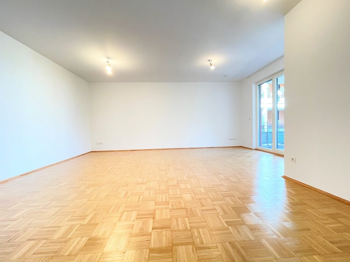 Immobilienangebot - Düsseldorf / Bilk - Alle - Bilk: Gut geschnittene 2-Zimmer Wohnung mit großem Balkon und TG-Stellplatz
