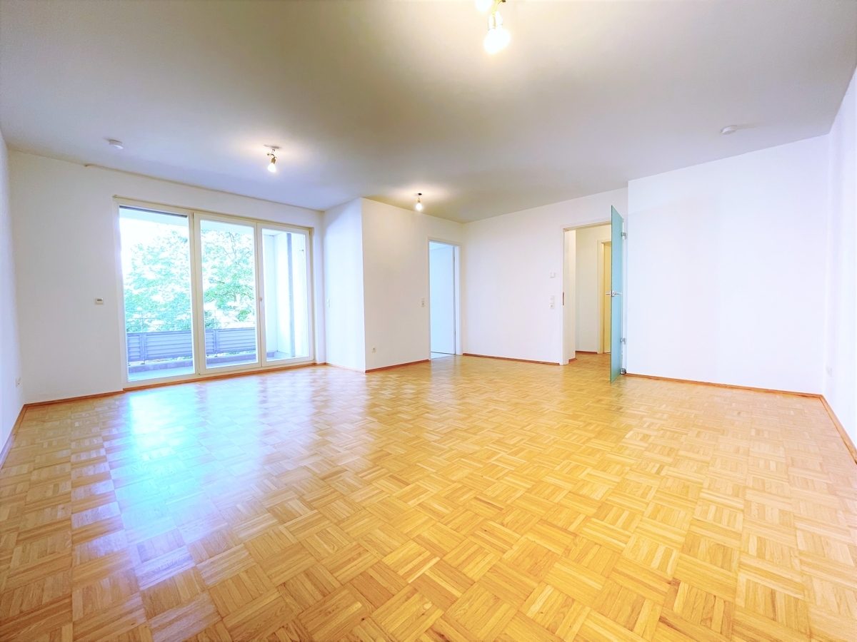 Immobilienangebot - Düsseldorf / Bilk - Alle - Bilk: Gut geschnittene 2-Zimmer Wohnung mit großem Balkon und TG-Stellplatz
