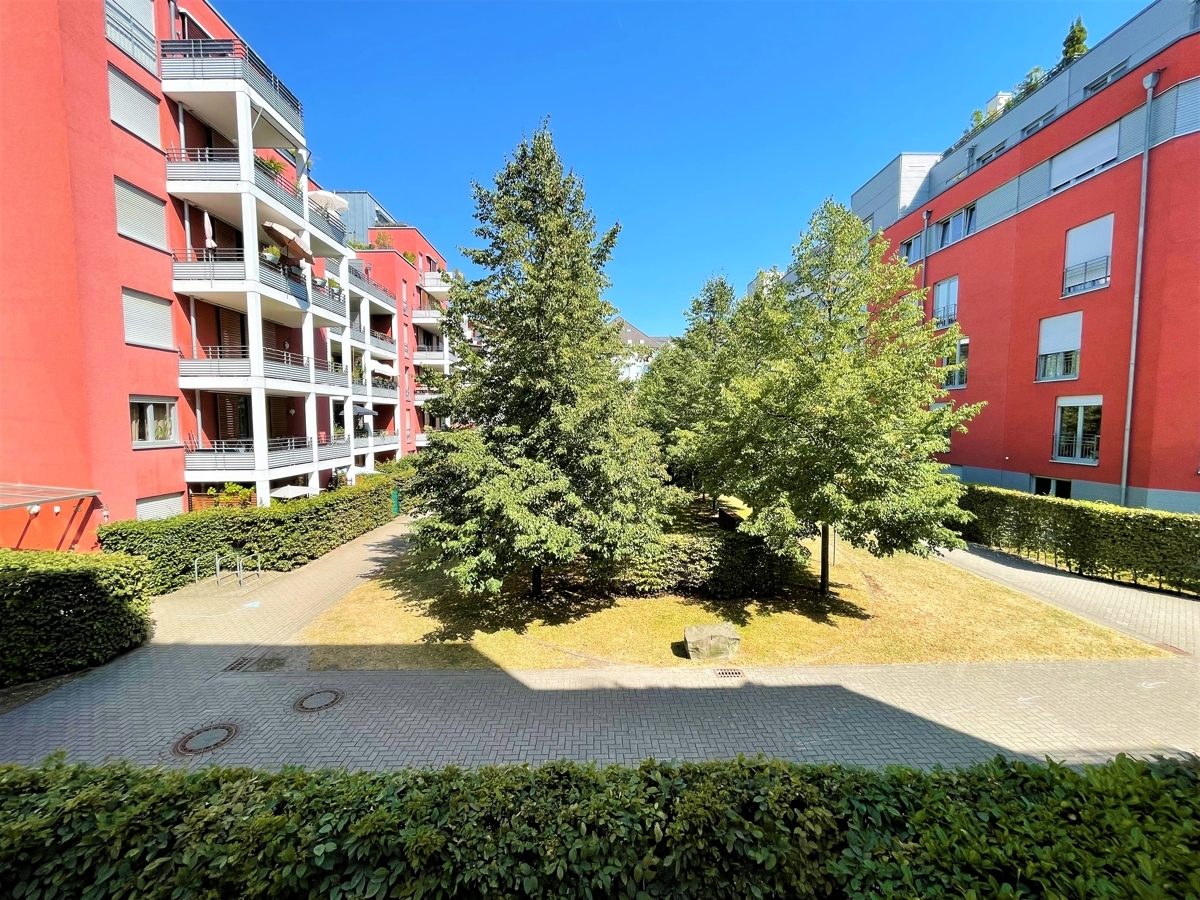 Immobilienangebot - Düsseldorf / Bilk - Alle - Bilk: Gut geschnittene 2-Zimmer Wohnung mit großem Balkon und TG-Stellplatz