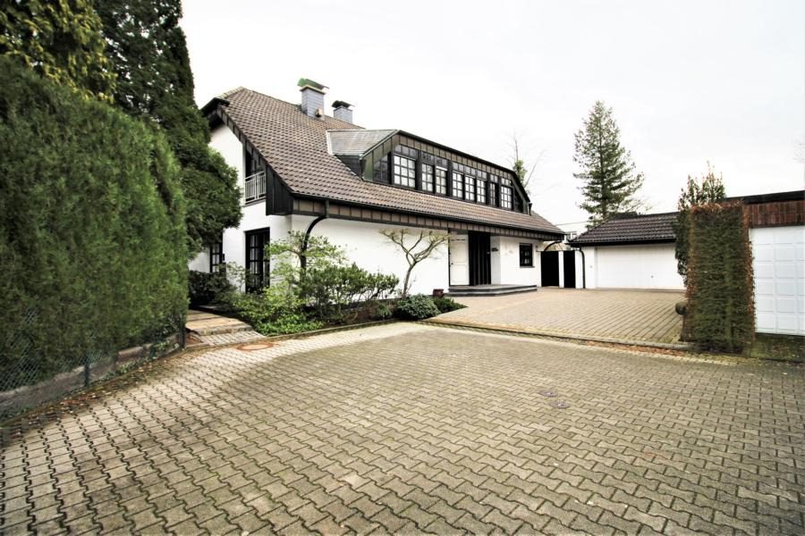 Immobilienangebot - Duisburg / Rahm - Alle - Rahm: Repräsentatives Einfamilien-Architektenhaus mit einzigartiger Fernsicht und Einliegerwohnung!
