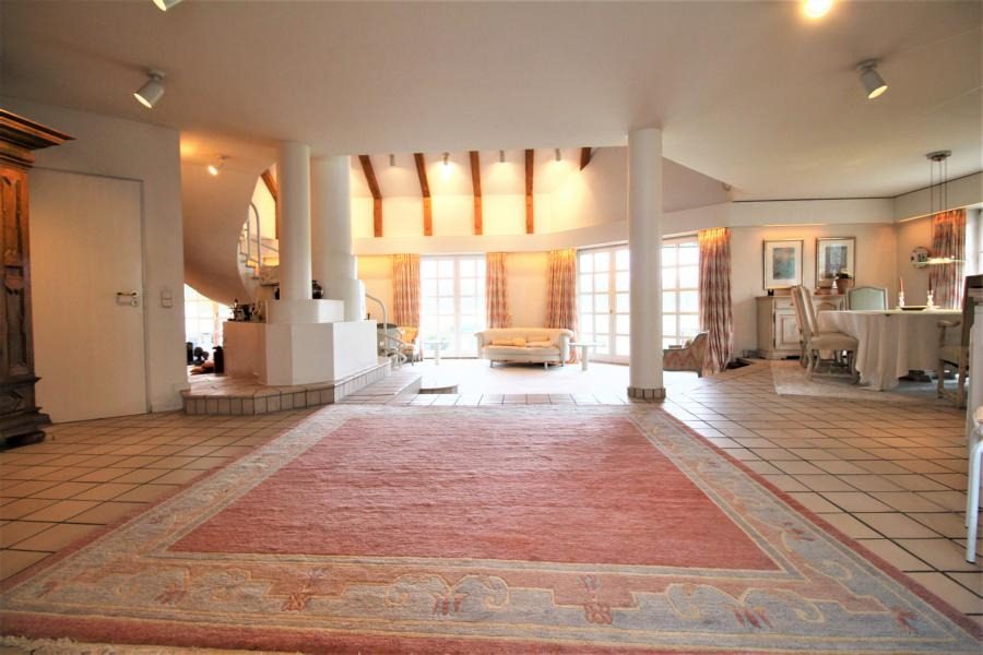 Immobilienangebot - Duisburg / Rahm - Alle - Rahm: Repräsentatives Einfamilien-Architektenhaus mit einzigartiger Fernsicht und Einliegerwohnung!