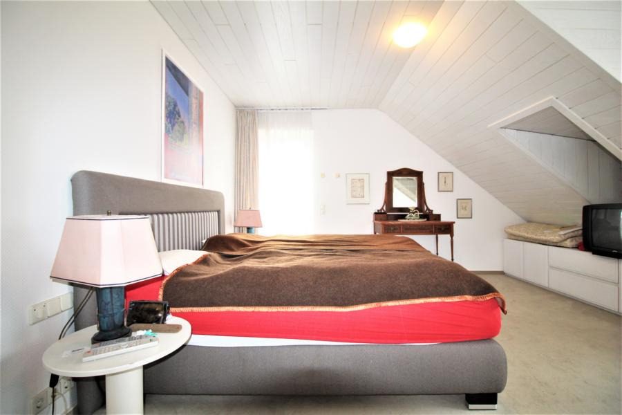 Immobilienangebot - Duisburg / Rahm - Alle - Rahm: Repräsentatives Einfamilien-Architektenhaus mit einzigartiger Fernsicht und Einliegerwohnung!